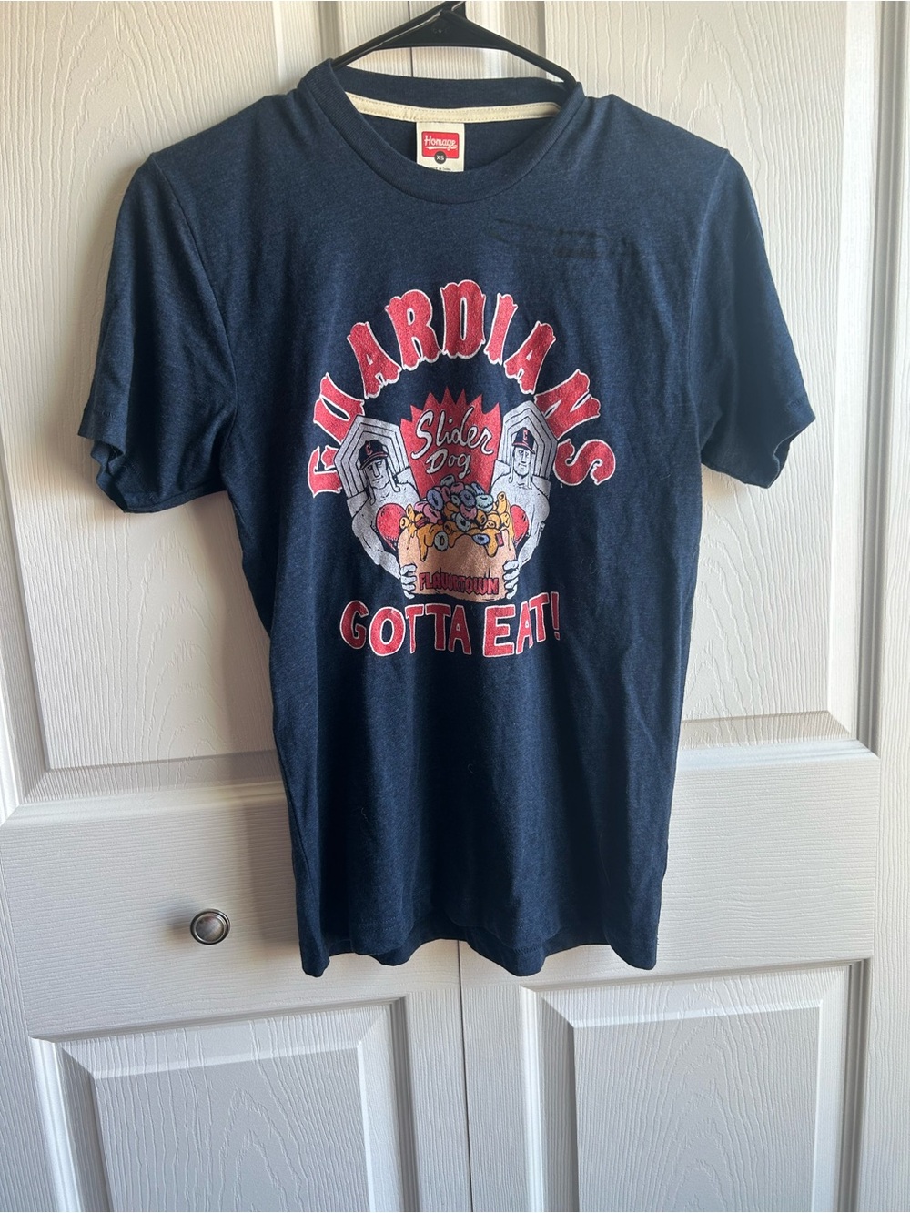 Homage Cleveland‎ Guardians Slider Dog “Guardians Gotta Eat!” T-Shirt XS Navy